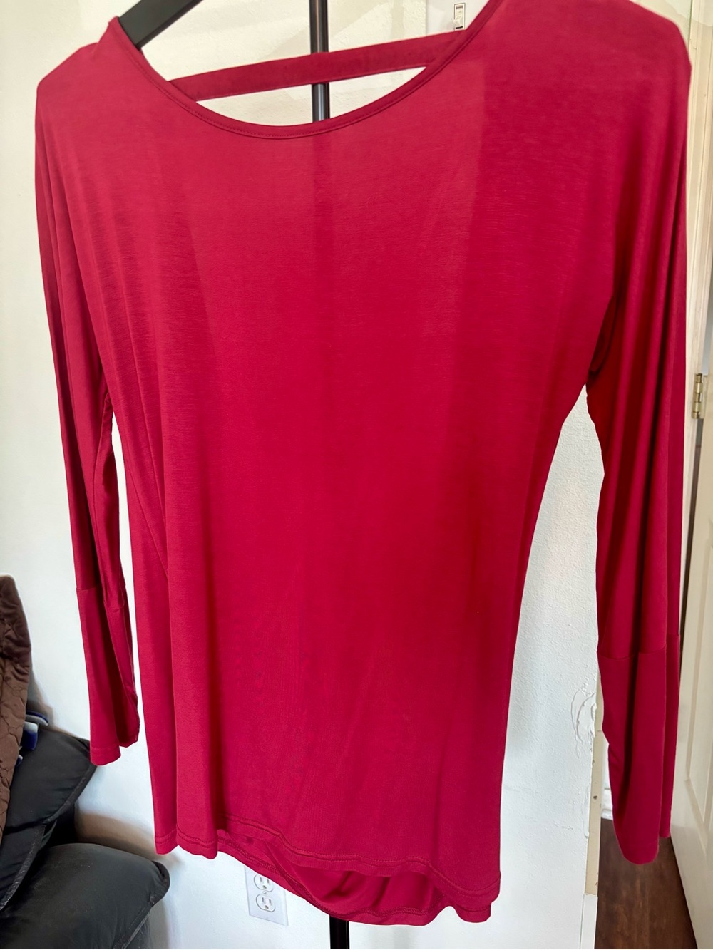 Women’s Long Sleeve Open Back Top - Red